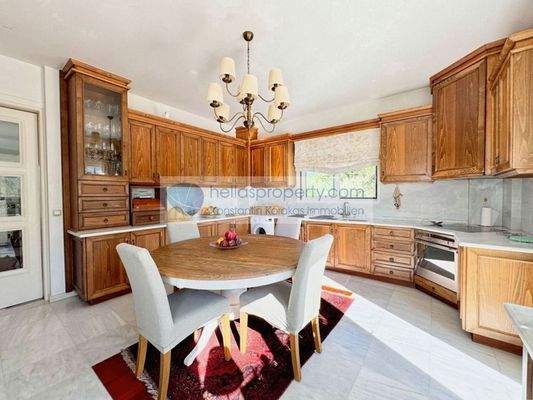 00281c87de794f1f83fce1680c69bdbf-original