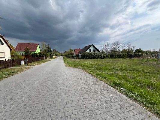 ausgebaute erschlossene Strass