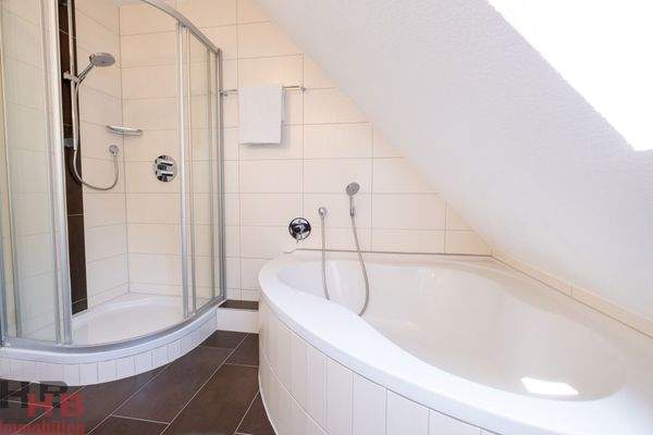 OG Tageslicht Vollbad