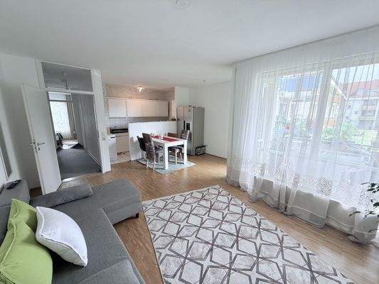 Wohnzimmer / Küche 01