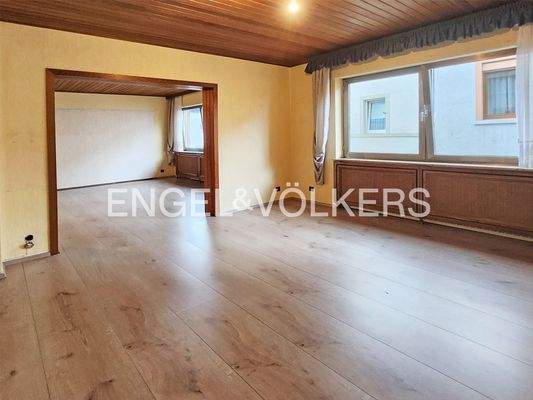 Offenes Wohn-Esszimmer im 1. OG