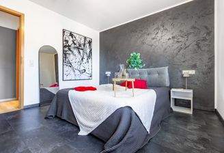 Besonders geräumiges Schlafzimmer