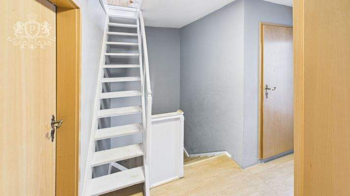 CAM01984G0-PR0457-STILL005