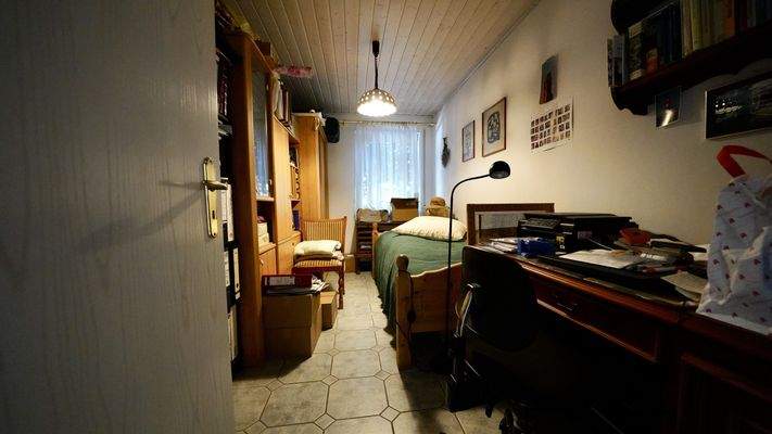 Zimmer mittlere Etage