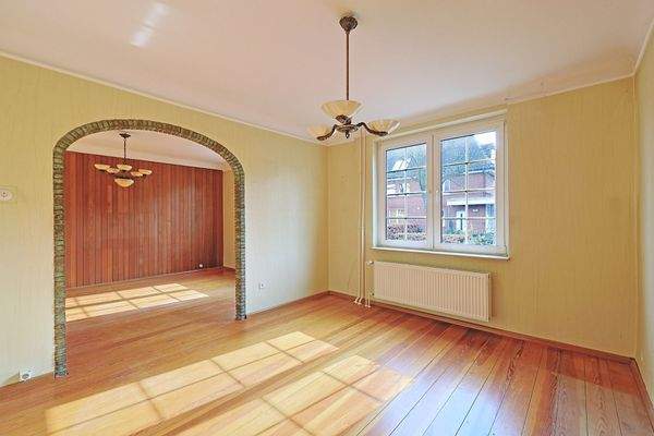 Schöne Holzfußböden schaffen behagliche Atmosphäre