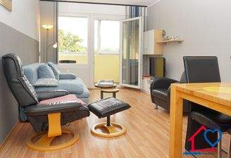 Wohnzimmer Zugang verglaste Loggia.JPG