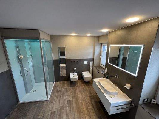 Wohnung 3. OG - Badezimmer 