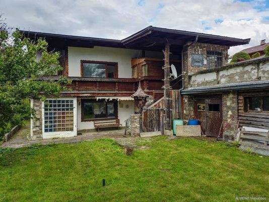 Sonniges ruhiges Grundstück mit Altbestand (3)