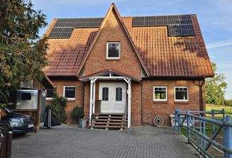 Haus Frontansicht