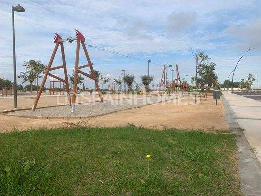 Stylish and Spacious Villas with Modern Design in Roldan