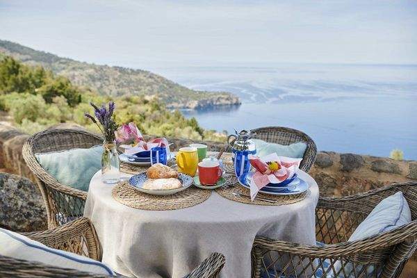 Traditionelle Villa mit Meerblick zu vermieten in Llucalcari-Deia, Mallorca