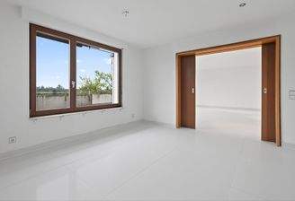 Esszimmer & Durchgang Wohnzimmer