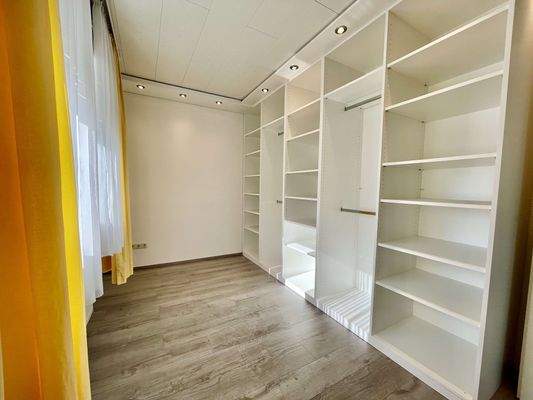 begehbare Ankleide im OG