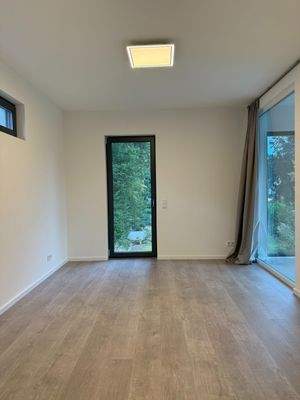 Masterbedroom mit Blick ins Grüne