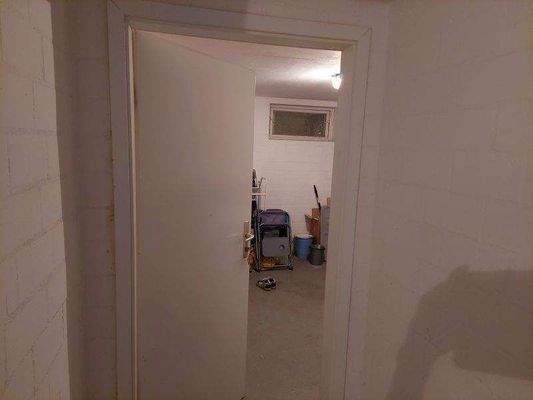 Zugang zum Wohnungskeller
