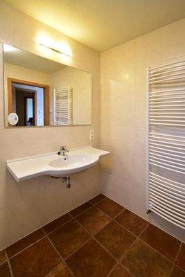 Freistehendes 4-Personen-Ferienhaus mit neuer Küche und 2 Bädern im Ferienresort Cochem006