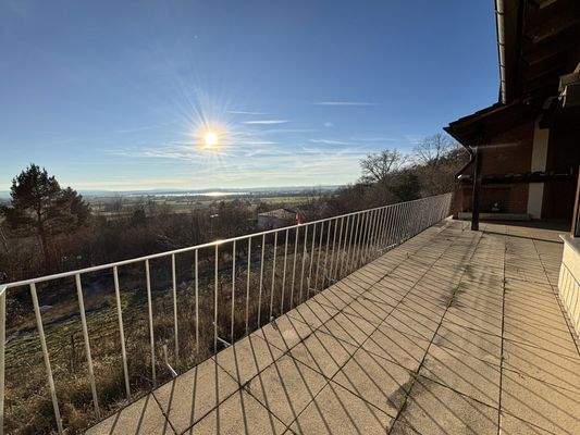 Großer Balkon mit Blick auf den Altmühlsee