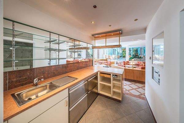 Arbeitsbereich Café.jpg