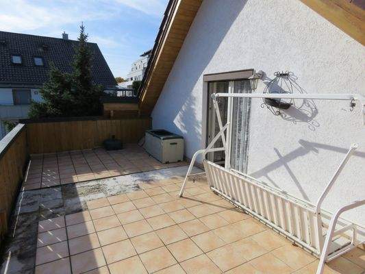 sonnige Dachterrasse 