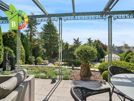 Terrasse mit Gartenblick 