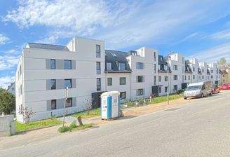 Märkisches Quartier Straßenansicht.jpg