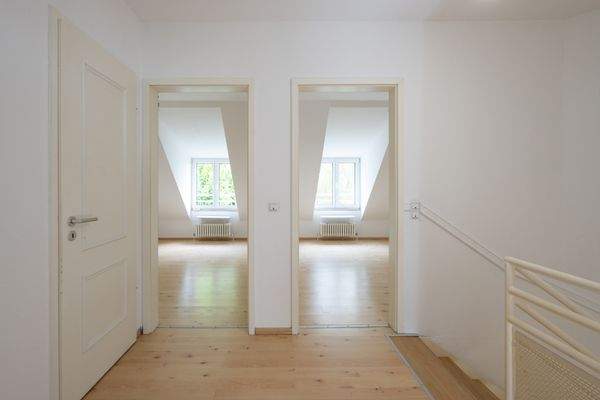 Am_Reitplatz_KInder-/Arbeitszimmer