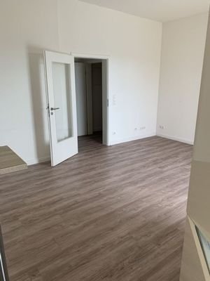 Wohnbereich (Blick aus Küche)