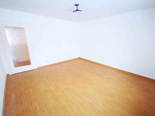 4 Wohnzimmer (1).jpg