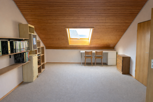 ausgebautes Zimmer im DG