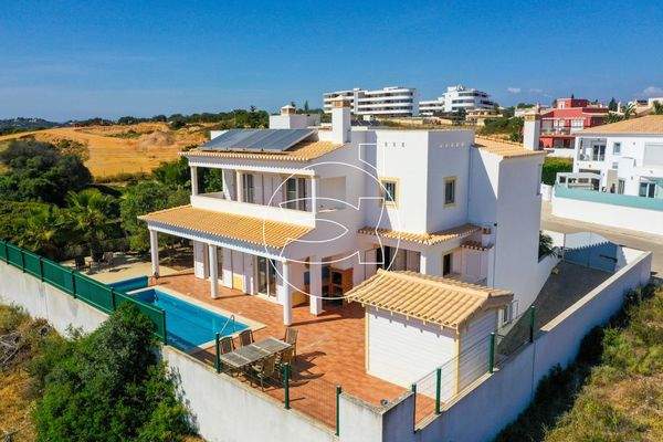 Bezauberndes Anwesen