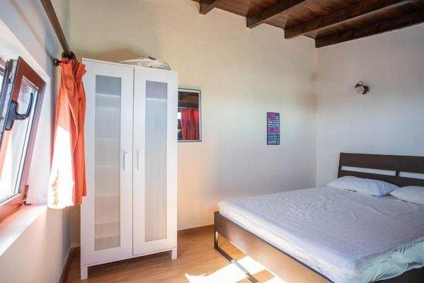 Kreta, Tavronitis: Villa mit Meerblick und 3 unabhängigen Apartments zu verkaufen