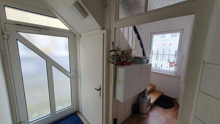 Treppenflur / Zugang Wohnungen