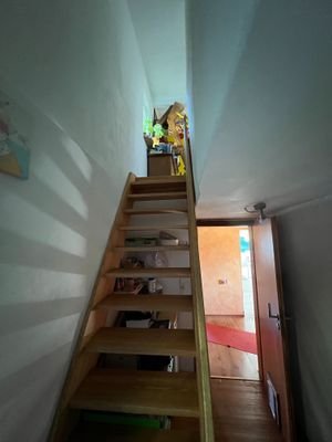 Treppe zum DG