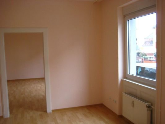 Whg rechts_EG_Zimmer Nr. 1+2.jpg