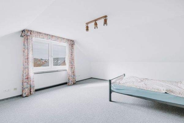 Geräumiges Kinderzimmer