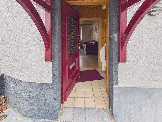 CAM01223G0-PR0194-STILL011