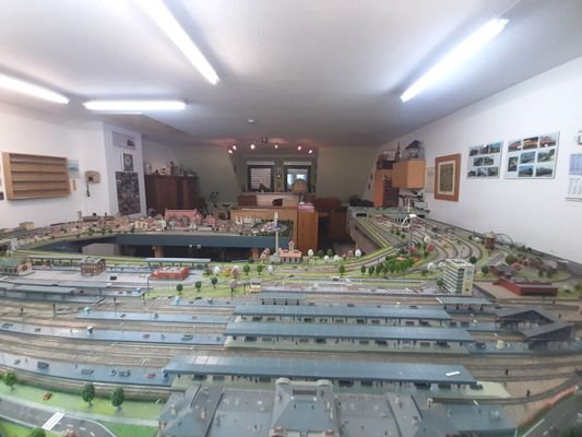 Hobbyraum im Dachgeschoß.jpeg