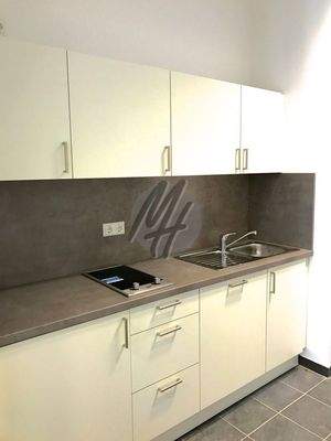 INFOS UNTER: 06171-586000