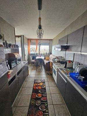 Großer Küchen - Essbereich 