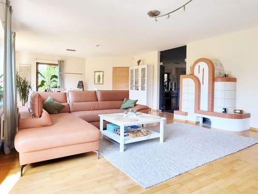 Attraktives EFH mit großzügigem Raumkonzept