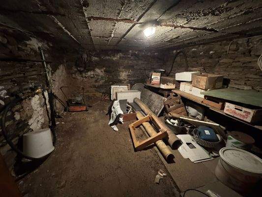 24 Bruchsteinkeller.JPEG