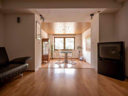 DS055930 Einliegerwohnung Wohn-Esszimmer.jpg