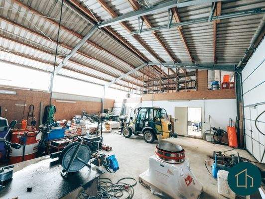 Halle mit Blick nach oben