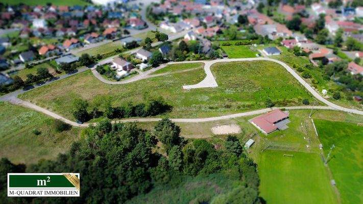 Luftbild Richtung Dorf