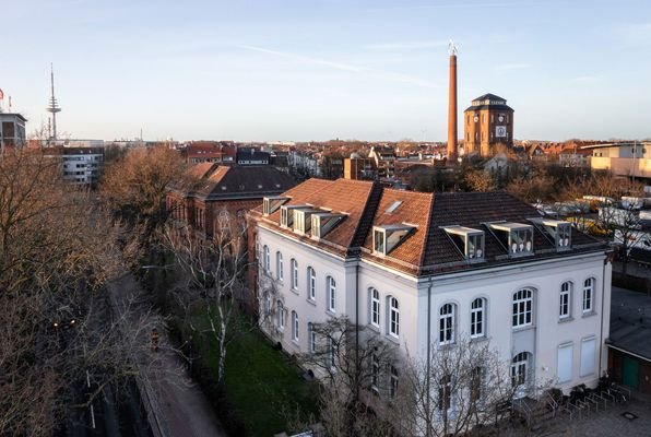 Dachgeschoss mit Glasgauben 