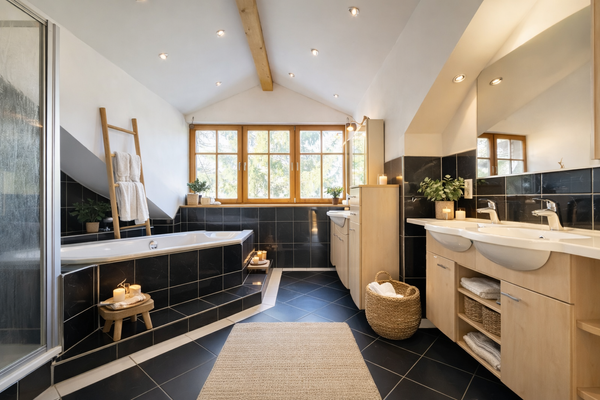 Badezimmer im OG - KI generiert