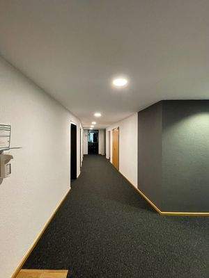 Flur 1.jpg