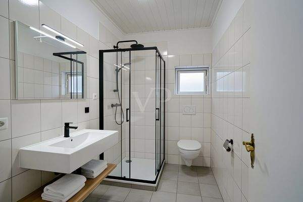 Badezimmer digital möbliert