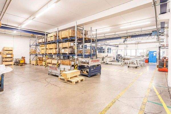 Produktion Halle Anbau 2001