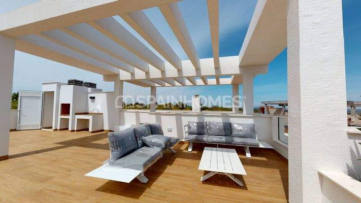 Lake View Apartments in a Complex with Pool in Torrevieja